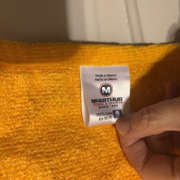 Pittsburgh Penguins 2011 Winter Classic Myron Cope’s Terrible Towel - Picture 3 of 4